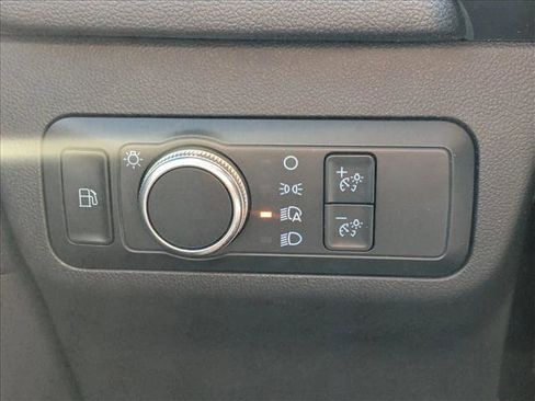 Used 2021 Ford Escape SE image 11