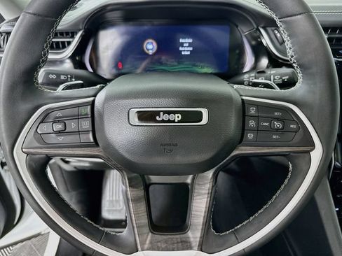 Used 2023 Jeep Grand Cherokee 4WD 4xe image 23