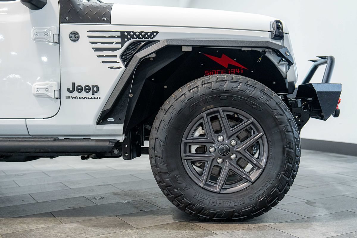 Used 2024 Jeep Wrangler Unlimited Sport AWD/4WD image 9