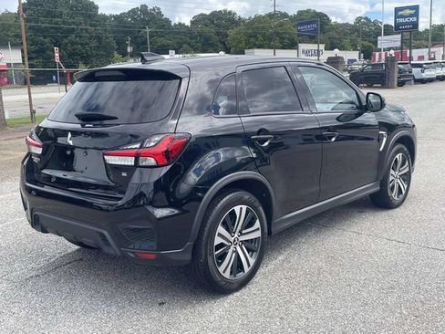 Used 2025 Mitsubishi Outlander Sport SE AWD/4WD image 3