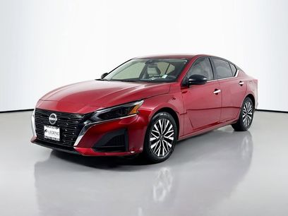 Used 2025 Nissan Altima 2.5 SV
