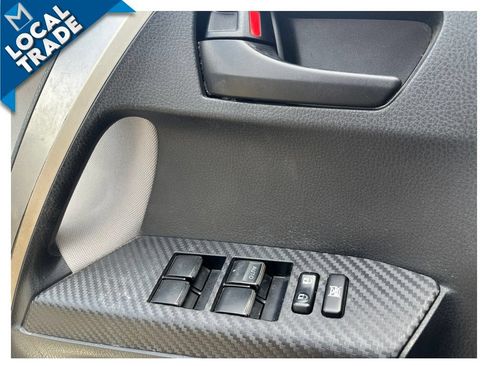 Used 2015 Toyota RAV4 LE AWD/4WD image 17