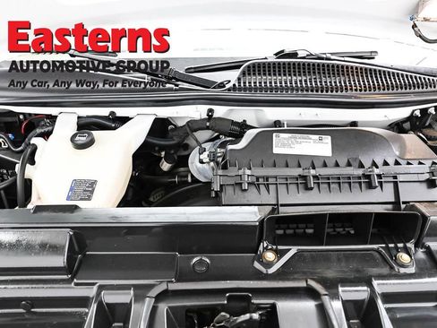 Used 2021 Chevrolet Express 3500 w/ Driver Convenience Package RWD image 7