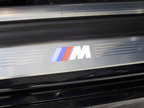 Used 2020 BMW 750i xDrive w/ Executive Package image 14