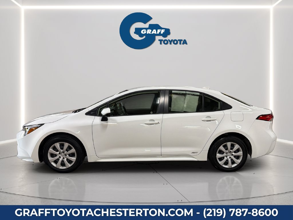 Used 2024 Toyota Corolla LE AWD/4WD image 11