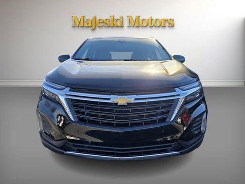 Used 2022 Chevrolet Equinox LT image 2
