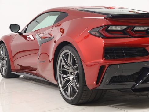 Used 2023 Chevrolet Corvette Z06 image 33