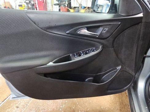 Used 2023 Chevrolet Malibu LT image 19