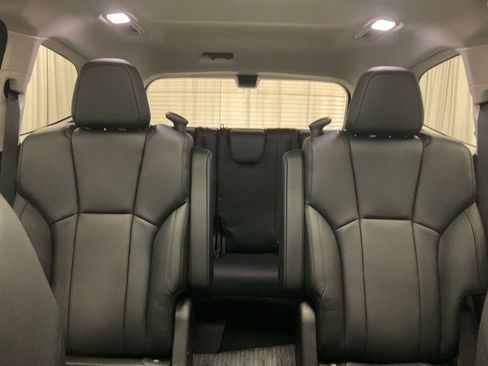 Used 2025 Subaru Ascent Bronze Edition image 34