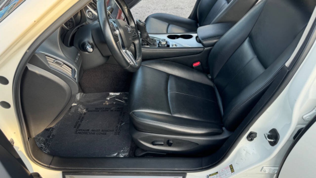 Used 2021 INFINITI Q50 Luxe w/ Cargo Package AWD/4WD image 14
