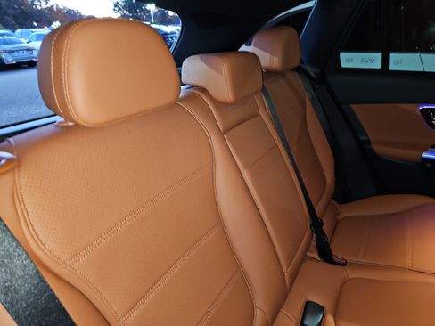 New 2026 Mercedes-Benz GLC 300 image 12