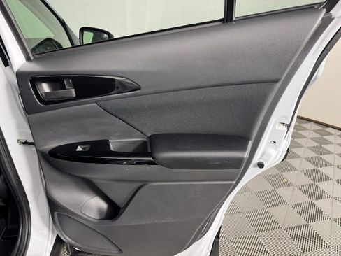 Used 2024 Mitsubishi Eclipse Cross LE AWD/4WD image 34