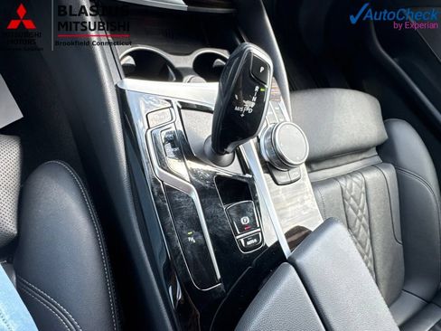 Used 2023 BMW 530i xDrive w/ Premium Package AWD/4WD image 32
