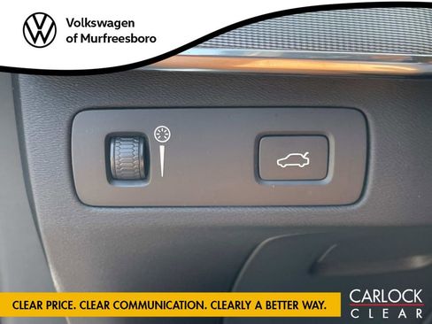 Used 2021 Volvo XC90 T6 R-Design w/ Advanced Package image 18