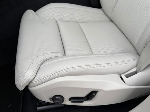 New 2026 Volvo XC60 B5 Ultra w/ Protection Package Premier image 20