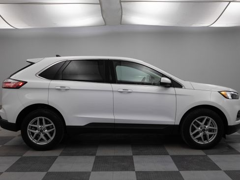 Used 2024 Ford Edge SEL w/ Convenience Package image 13