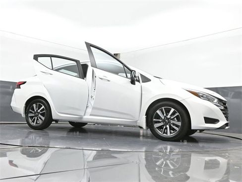 New 2025 Nissan Versa SV w/ Trunk Package image 48