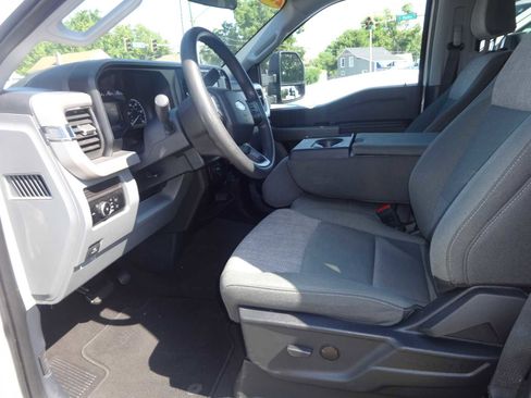 Used 2024 Ford F250 XLT image 13