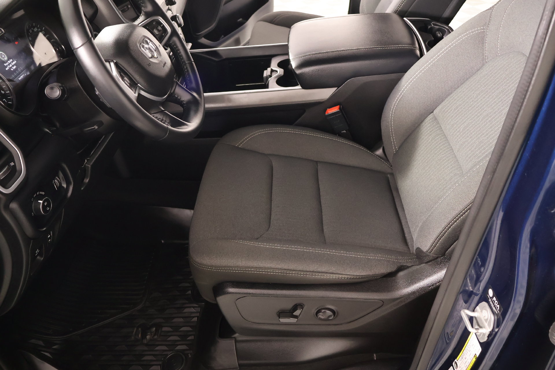 Used 2022 RAM 1500 Big Horn RWD image 11