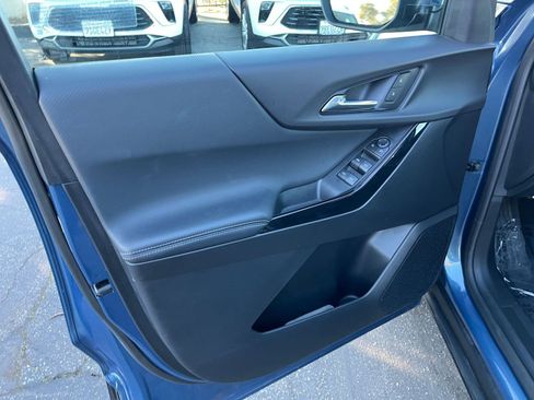 Used 2025 Chevrolet Equinox LT image 20