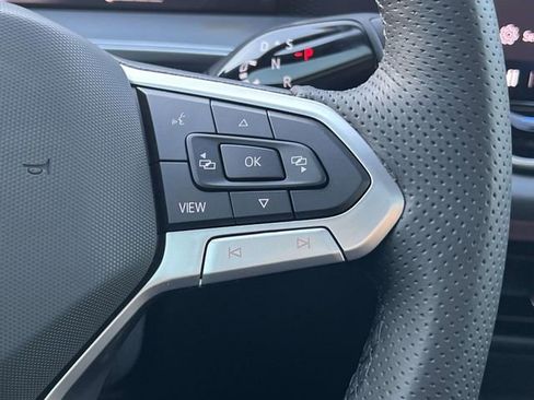 New 2026 Volkswagen Tiguan SE R-Line image 16