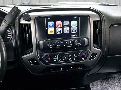 Used 2017 GMC Sierra 1500 SLE w/ SLE Value Package AWD/4WD image 9