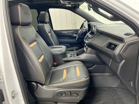 Used 2022 GMC Yukon XL AT4 AWD/4WD image 23
