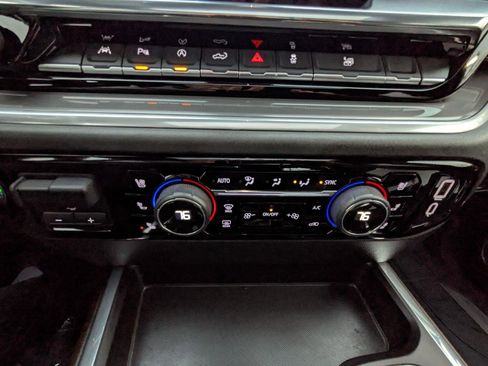 Certified 2025 Chevrolet Silverado 1500 High Country w/ High Country Premium Package image 18