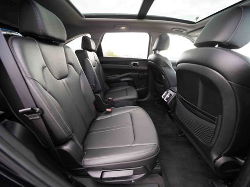 Used 2023 Kia Sorento X-Line EX AWD/4WD image 25