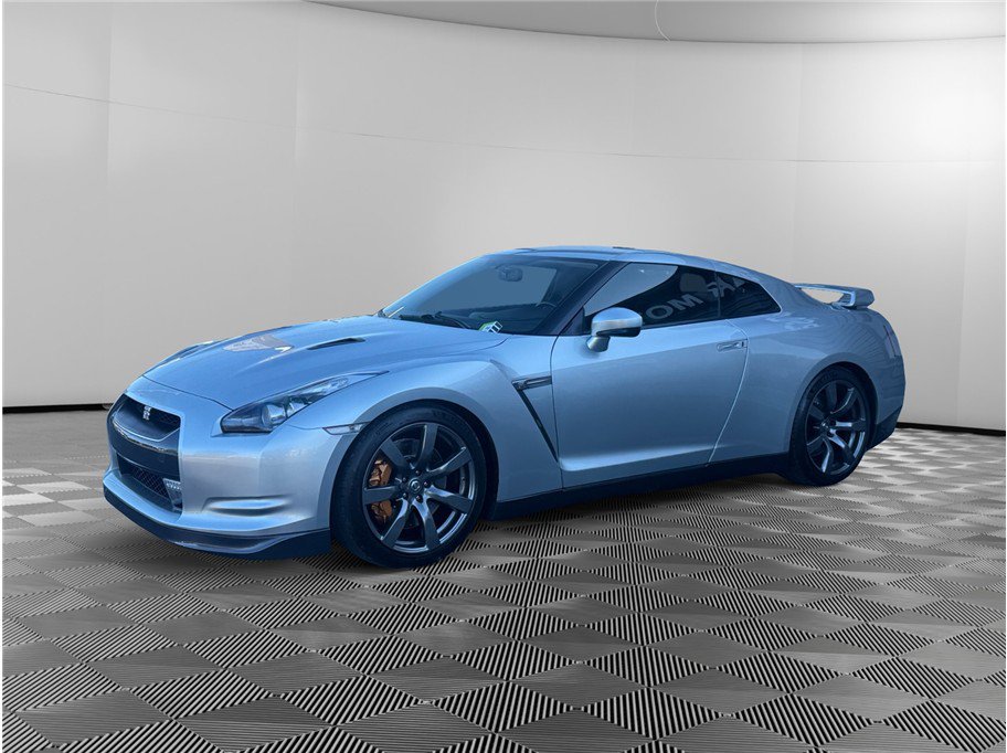 Used 2009 Nissan GT-R Premium AWD/4WD image 2