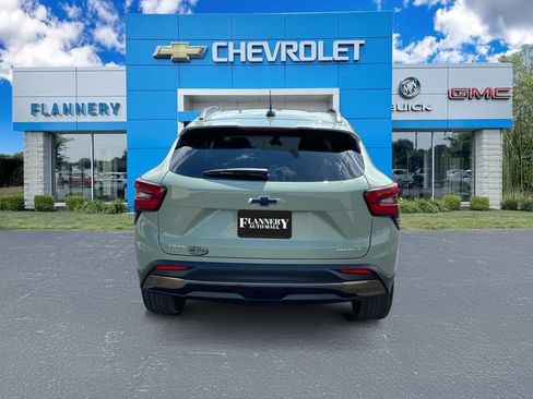Used 2025 Chevrolet Trax ACTIV w/ Driver Confidence Package FWD image 4