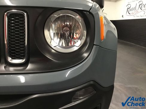 Used 2017 Jeep Renegade Sport w/ Power & Air Group AWD/4WD image 17