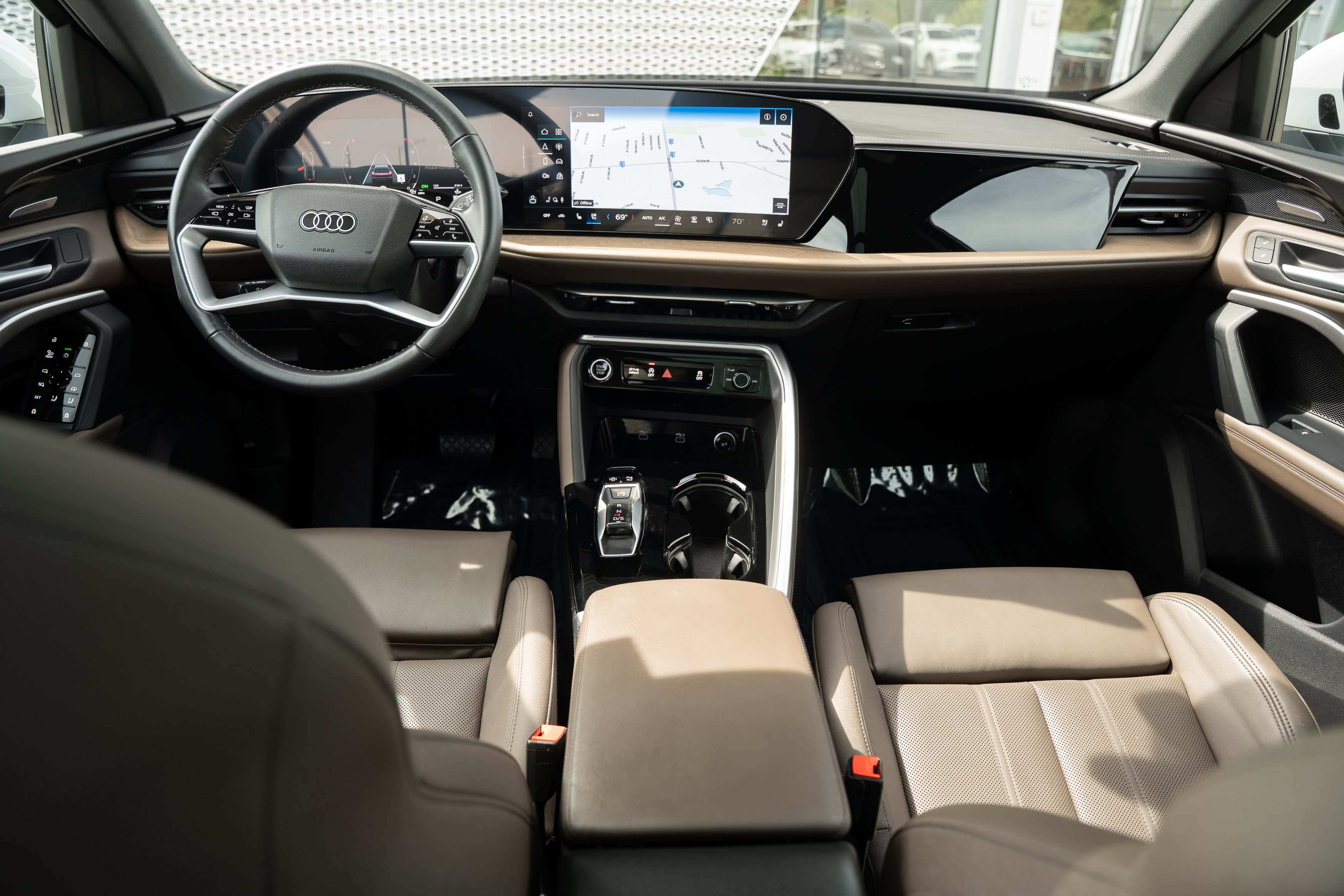 Certified 2025 Audi Q5 Premium w/ Premium Plus AWD/4WD image 8