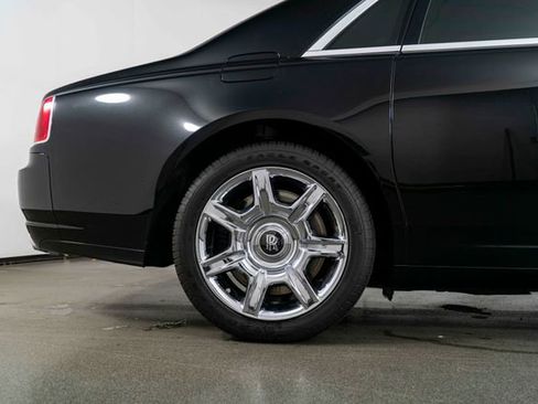 Used 2012 Rolls-Royce Ghost image 10