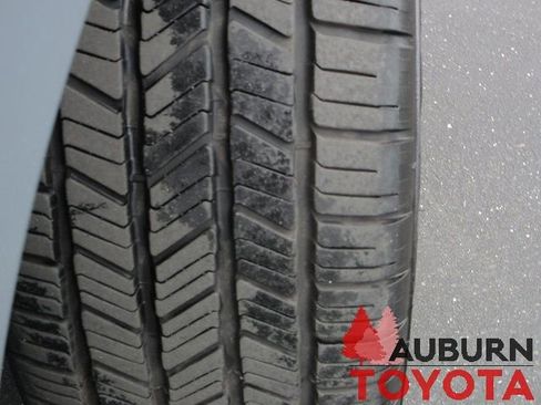 Used 2019 Ford F150 Lariat image 6