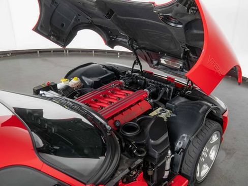 Used 2002 Dodge Viper GTS RWD image 28