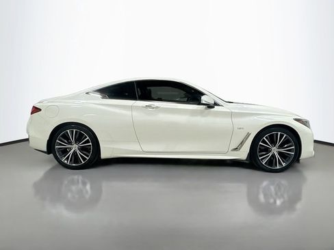 Used 2017 INFINITI Q60 2.0t w/ Premium Plus Package 2.0T AWD/4WD image 8