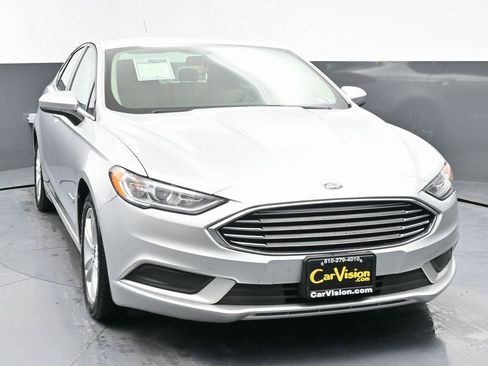 Used 2018 Ford Fusion S image 4