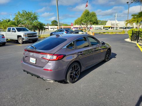 Used 2024 Honda Civic Sport Touring image 6