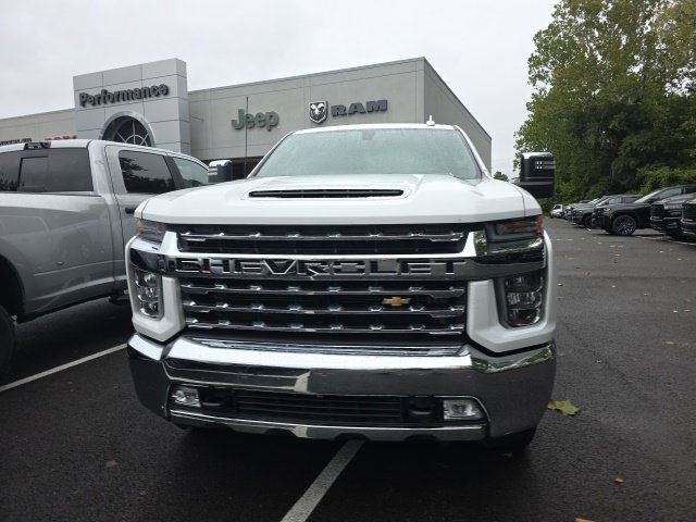 Used 2020 Chevrolet Silverado 2500 LTZ AWD/4WD image 2
