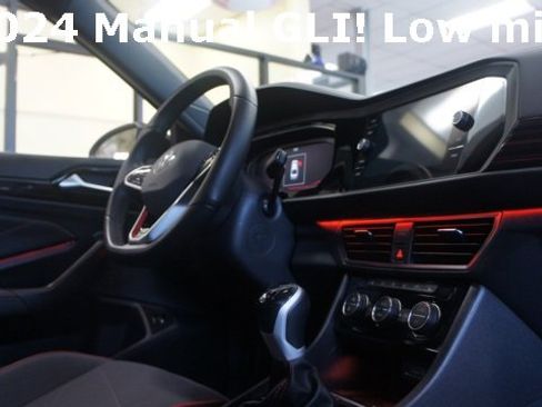 Used 2024 Volkswagen Jetta GLI 40th Anniversary Edition image 37