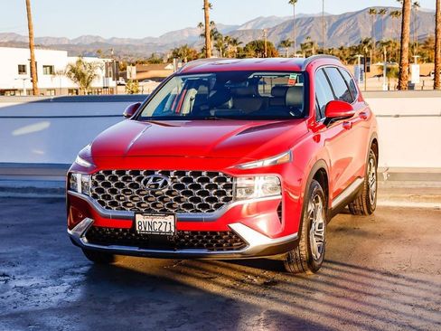 Used 2021 Hyundai Santa Fe SEL w/ Convenience Package image 4