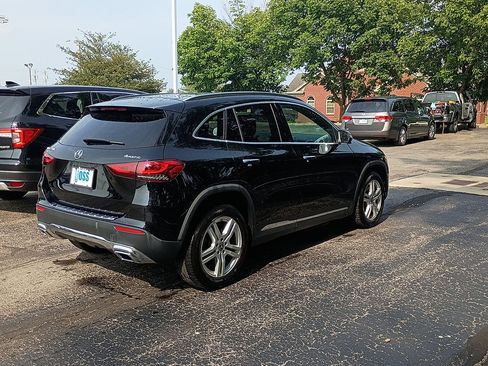 Used 2021 Mercedes-Benz GLA 250 4MATIC image 3