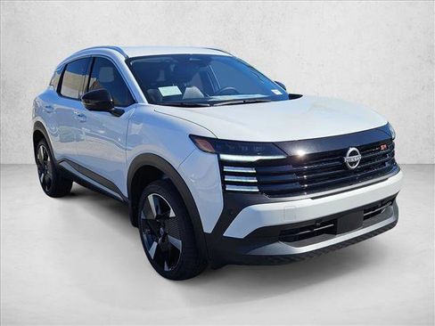 New 2026 Nissan Kicks SR image 7