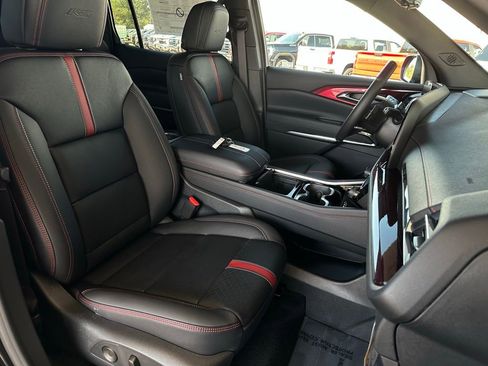 New 2026 Chevrolet Traverse RS image 17