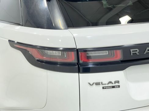Used 2019 Land Rover Range Rover Velar R-Dynamic SE AWD/4WD image 34