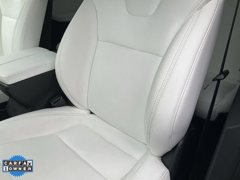 Used 2018 Tesla Model X 75D image 17