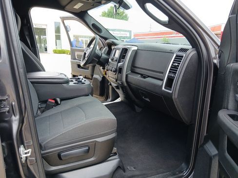 Used 2024 RAM 1500 Warlock AWD/4WD image 14
