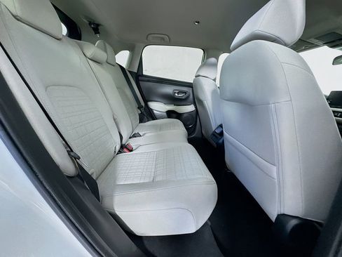 Used 2025 Honda HR-V LX image 31