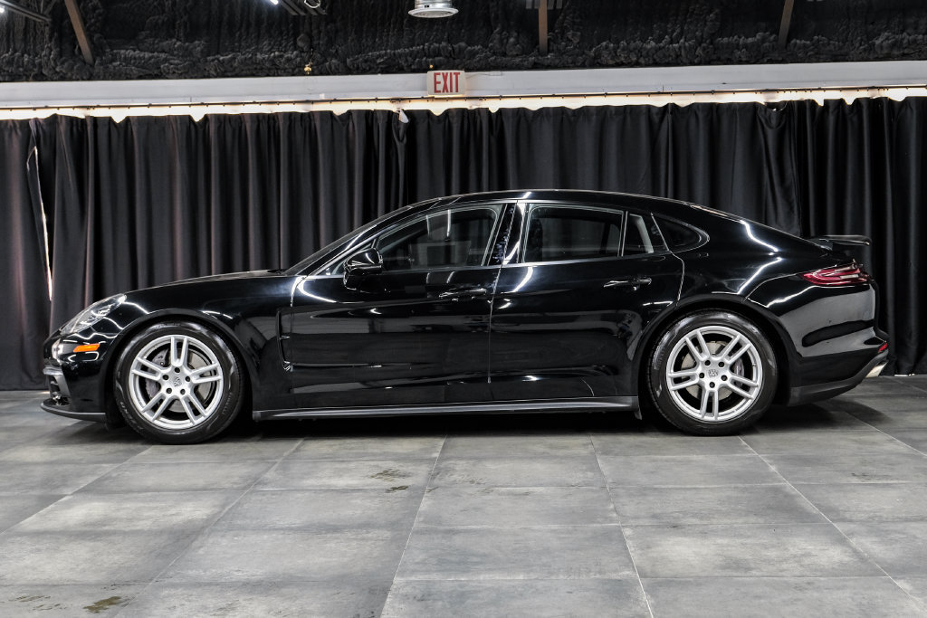 Used 2017 Porsche Panamera 4 AWD/4WD image 11